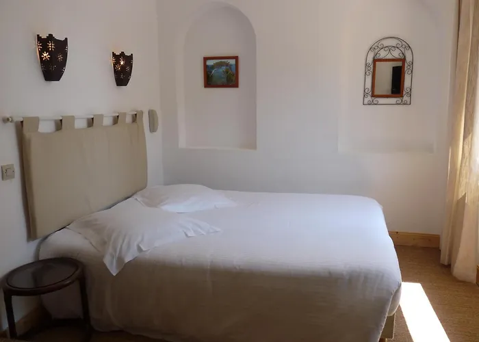 L'oustaou Отель