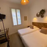 Hotel L'oustaou 2*