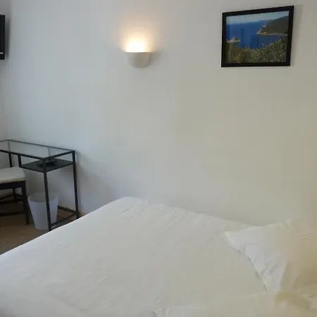 Hotel L'oustaou Le Lavandou