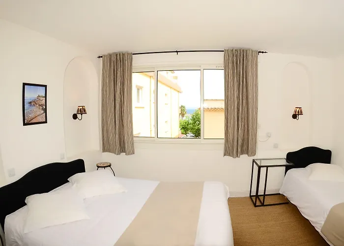 L'oustaou לה לבאנדו