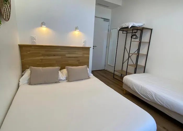 L'oustaou לה לבאנדו