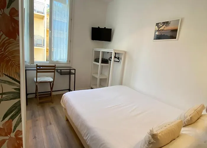 Szálloda L'oustaou Le Lavandou